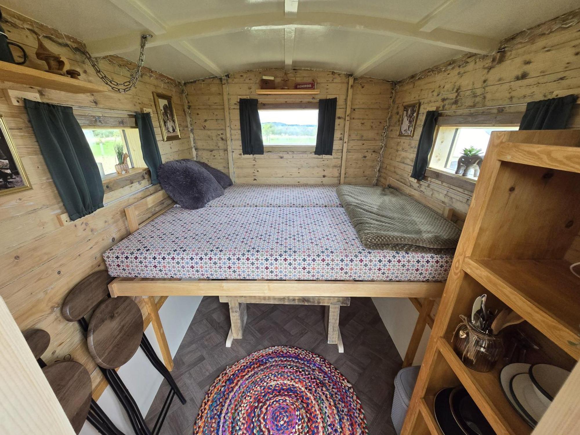 סולטברן-ביי-דה-סי Restored Circus Wagon מראה חיצוני תמונה
